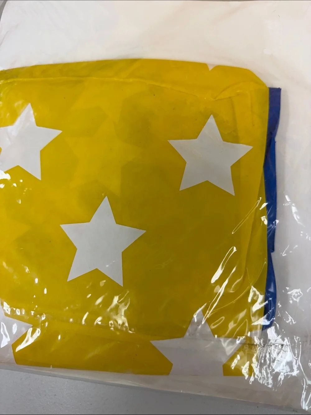 Inflatable Star Dice Party Game - Blue, Yellow, Green dice inflate to 10 inches